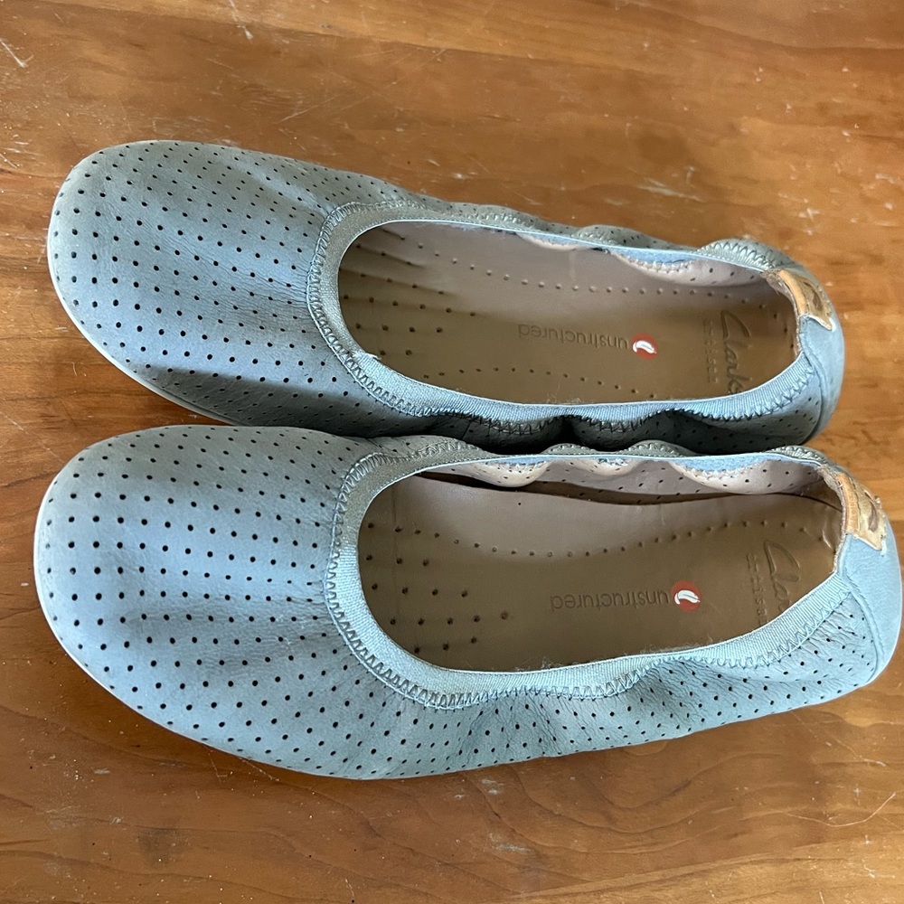 COPY - Clarks Unstructured Nubuck Leather Flats - Un.tract Sage Ballet Flats- W8